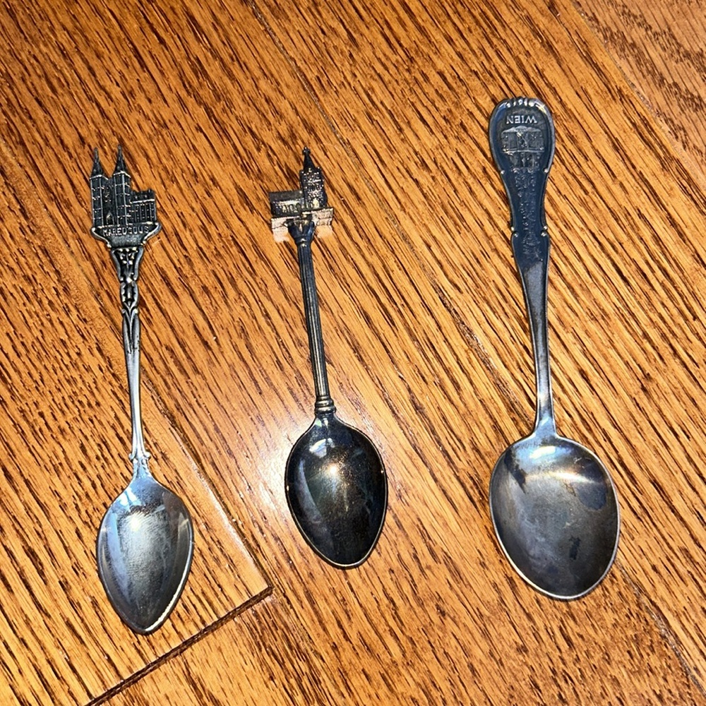 Collectible Spoon Bundle - Picture 2 of 4